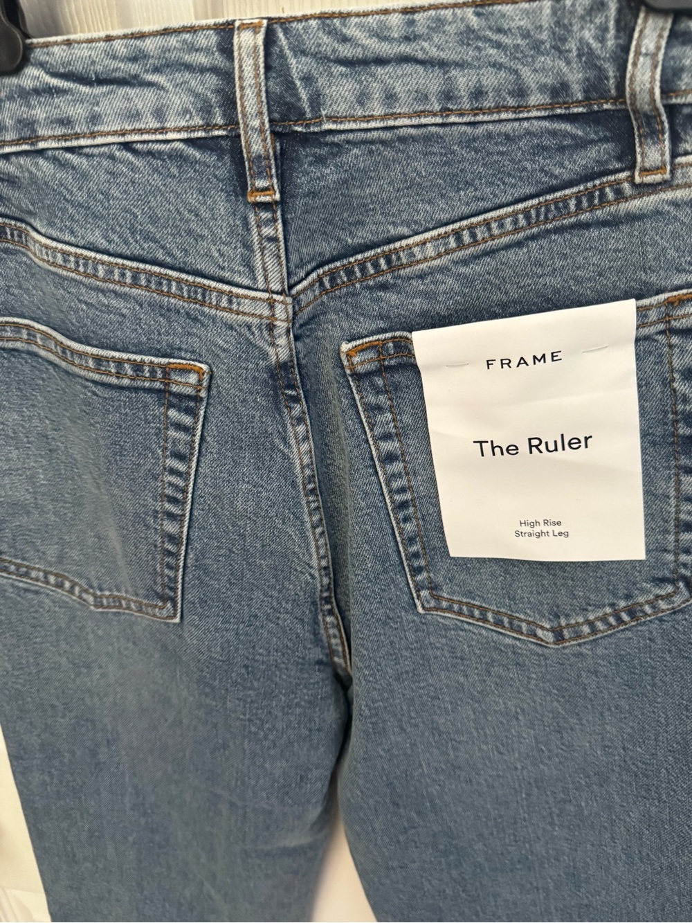 Frame High Rise The Ruler Jeans NWT - Picture 7 of 7